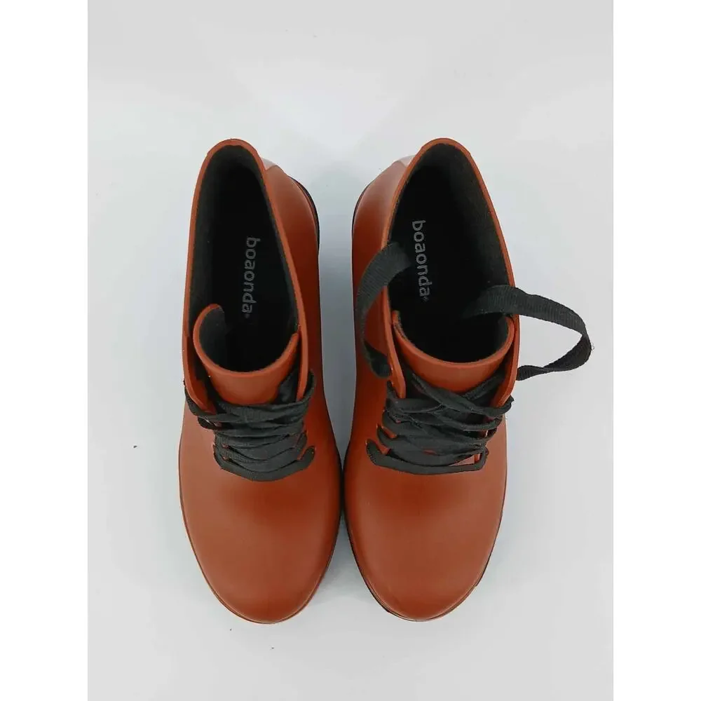 Rubber healed rain boots, Boaonda lace-up ankle boots